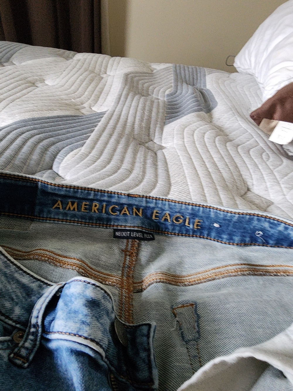 American Eagle Outfitters Men’s Faded Light Blue Slim Jeans